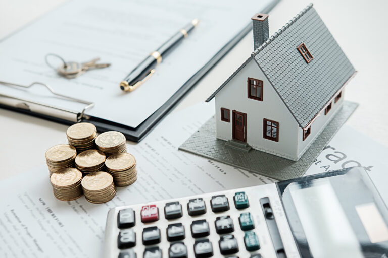 Mortgage Broker vs. Lender: What is the difference?