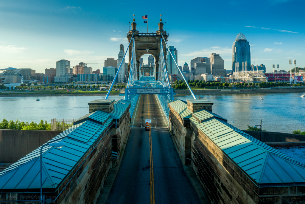 Cincinnati Mortgage Broker - Cincinnati downtown with the Roebling suspension bridge over the Ohio river