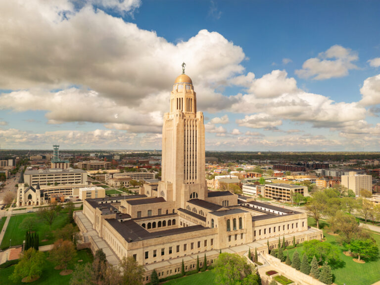 Lincoln Mortgage Broker - Photo of Lincoln capital building